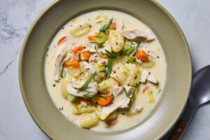 12FD-7WAYS-CHICKENSOUP-chickenanddumplings-fpqt-articleLarge.jpg