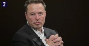 elon-musk-auf-einer-startup.webp.webp