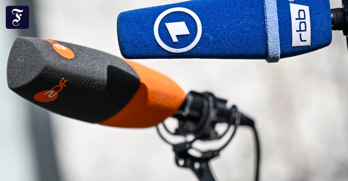 mikrofone-von-ard-und-zdf-bei.webp.webp