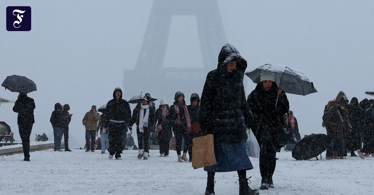 paris-versinkt-im-schnee.webp.webp