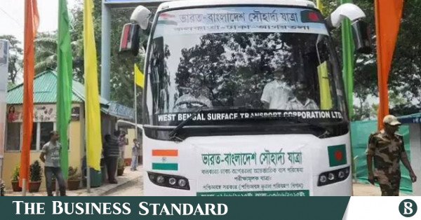 335729-kolkata-agartala-via-dhaka-bus-service.jpg