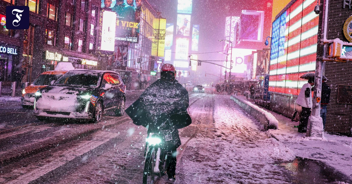 auch-der-times-square-versinkt.webp.webp