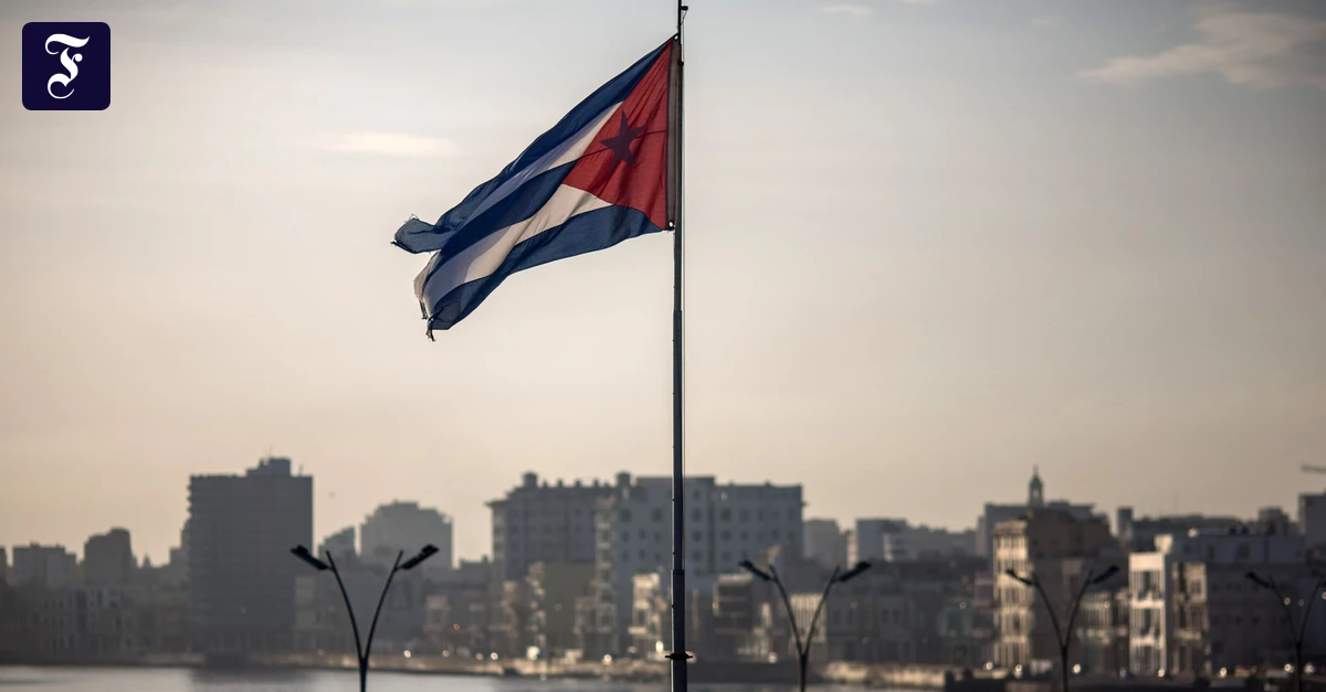 die-kubanische-flagge-in-der.webp.webp
