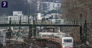 ein-ice-der-deutschen-bahn.webp.webp