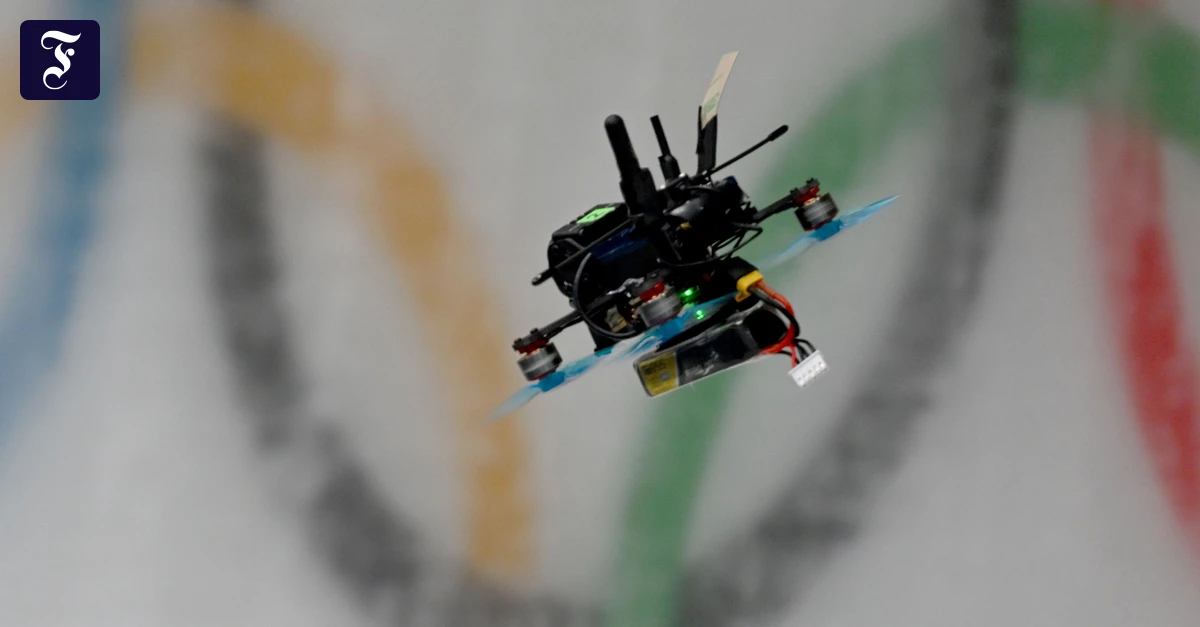 ferngesteuert-eine-drohne-im.webp.webp