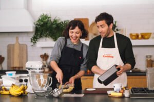 13FD-Gyllenhaal-Banana-bread-promo-wvkg-articleLarge.jpg
