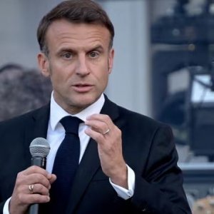 Macron-1-5b8573d741b5845d647d106600b9c270.JPG