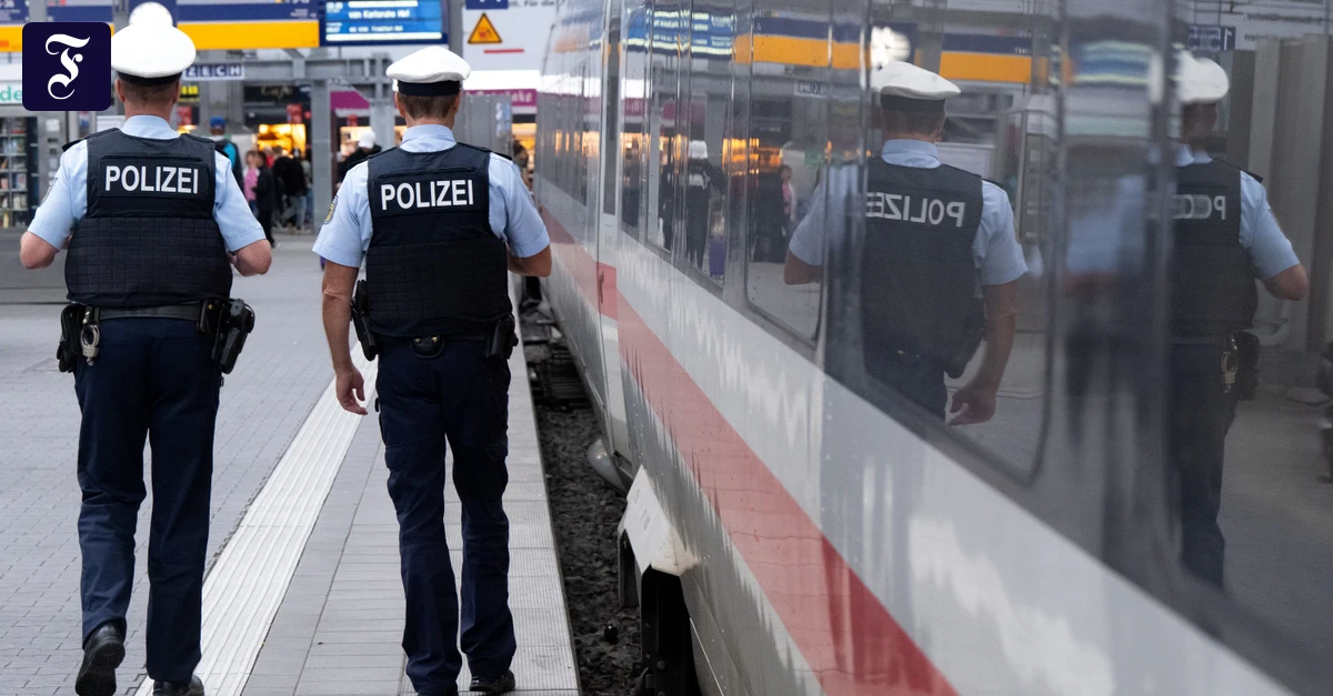 bahnsteig-unter-polizeischutz.webp.webp