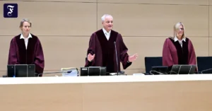 bei-der-urteilsverkuendung-das.webp.webp