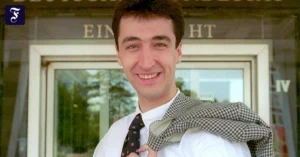 cem-oezdemir-im-juni-1997-in.webp.webp