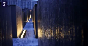 das-holocaust-mahnmal-in.webp.webp