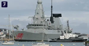 der-zerstoerer-hms-dragon.webp.webp