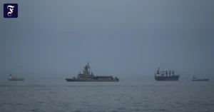 ein-schiff-der-marine-der.webp.webp