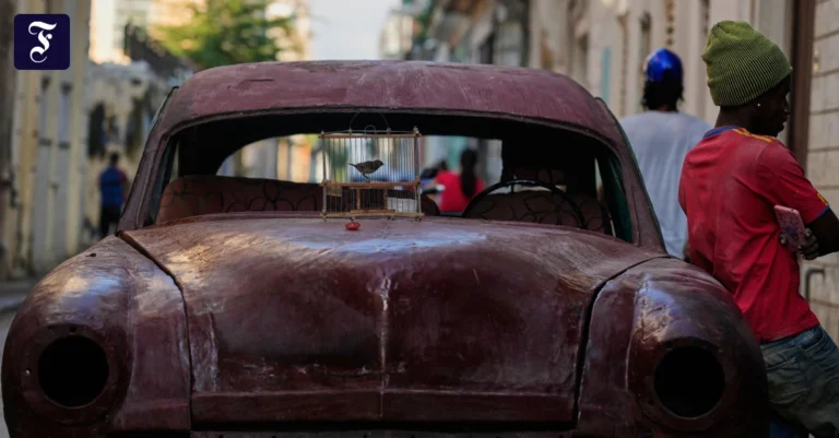 ein-schrottauto-in-havanna.webp.webp