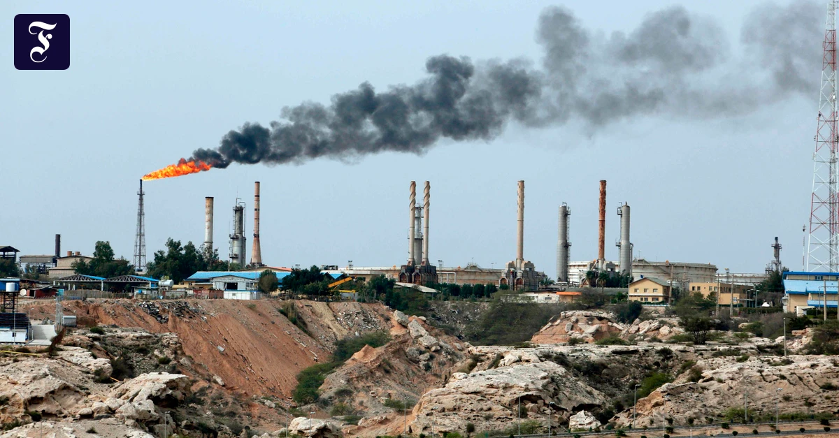 iranische-oelraffinerie-auf.webp.webp