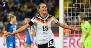 larissa-muehlhaus-jubelt-nach.webp.webp