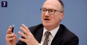 lars-feld-leitet-das-walter.webp.webp