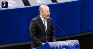manfred-weber-spricht-im.webp.webp