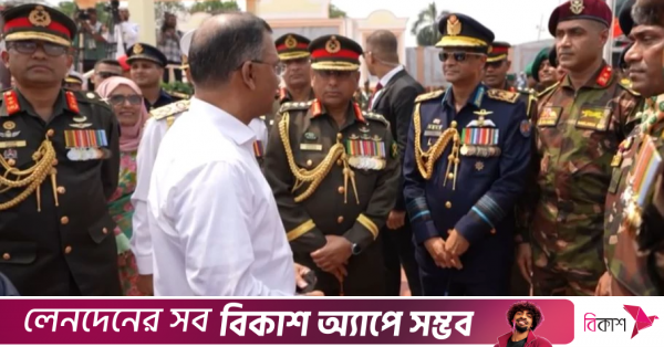 pm_tarique_rahman_greets_armed_forces_members.png