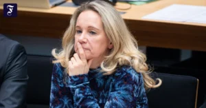sarah-wedl-wilson-parteilos.webp.webp