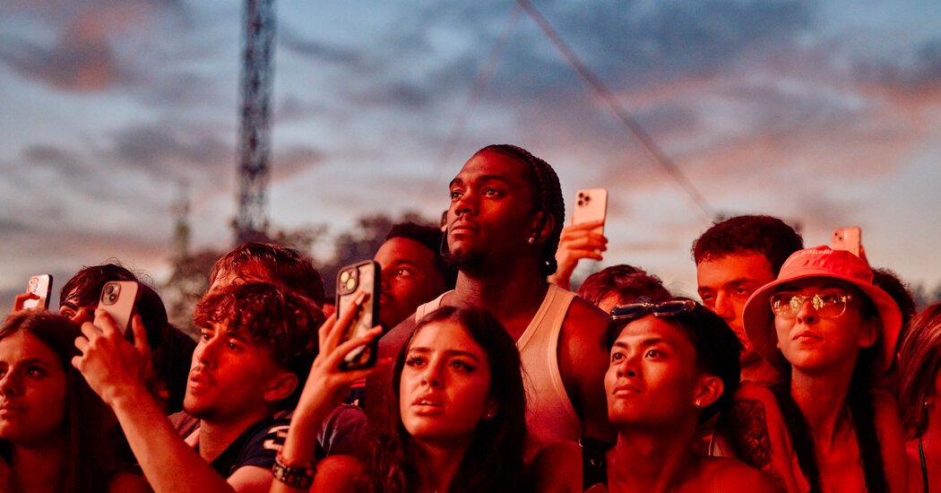 WirelessFestival-cmbk-facebookJumbo.jpg