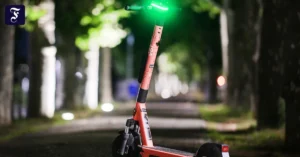 auto-und-e-scooter-wurden-nach.webp.webp