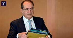 bundesinnenminister-alexander.webp.webp