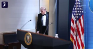 donald-trump-in-der-nacht-auf.webp.webp