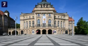 dort-soll-das-schauspiel-nun.webp.webp