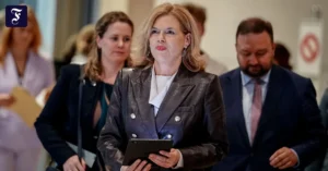 julia-kloeckner-cdu.webp.webp