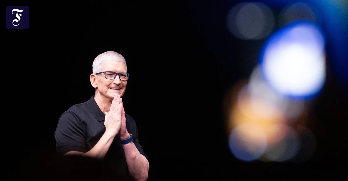 tim-cook-im-september-2025.webp.webp