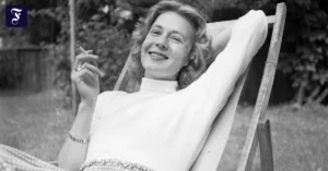 tove-ditlevsen-im-mai-1952.webp.webp