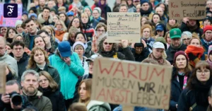vor-dem-brandenburger-tor.webp.webp