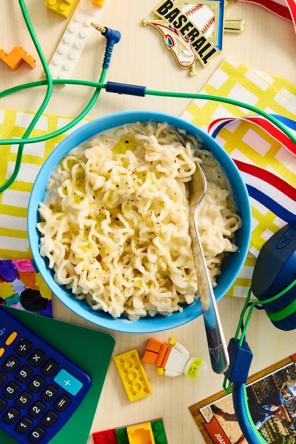 07FD-DUNZO-DINNERS-creamcheeseramen-hjcw-articleLarge.jpg