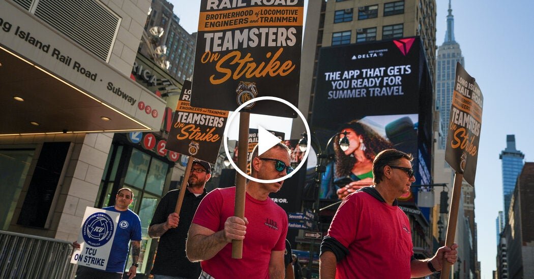 16met-lirr-strike-zjwl-facebookJumbo.jpg