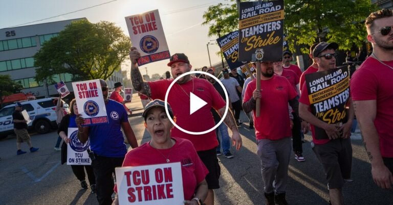 18vid-lirr-strike-vidcover-qhpt-facebookJumbo.jpg