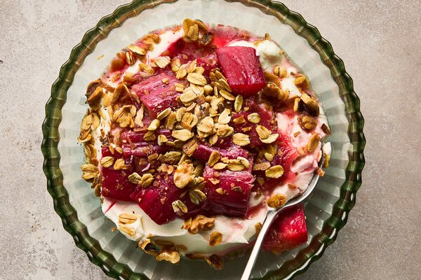 20FD-APPE-RHUBARB-promo-ckbm-articleLarge.jpg