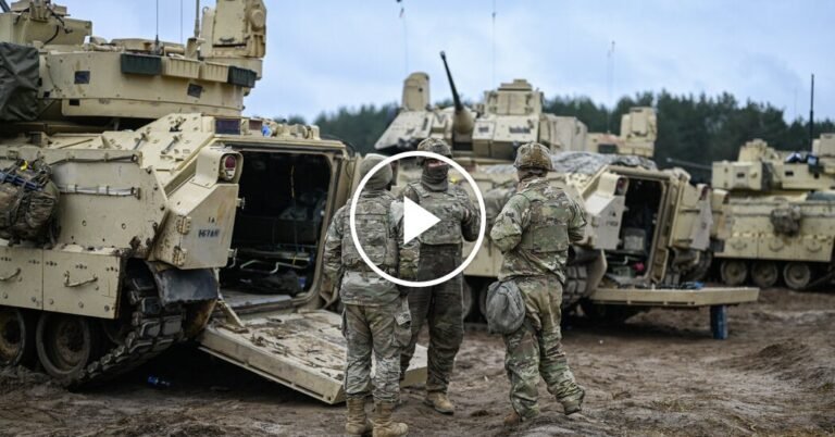 22int-poland-troops-01-jcph-facebookJumbo.jpg