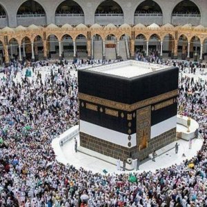 Hajj-pilgrims-perform-the-Farewell-Tawaf_181f0eb1de9_large-f0beb17cde2d4b2b5dee76043796f619-48649a60.jpeg
