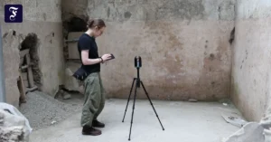 arbeit-mit-dem-laserscanner-in.webp.webp