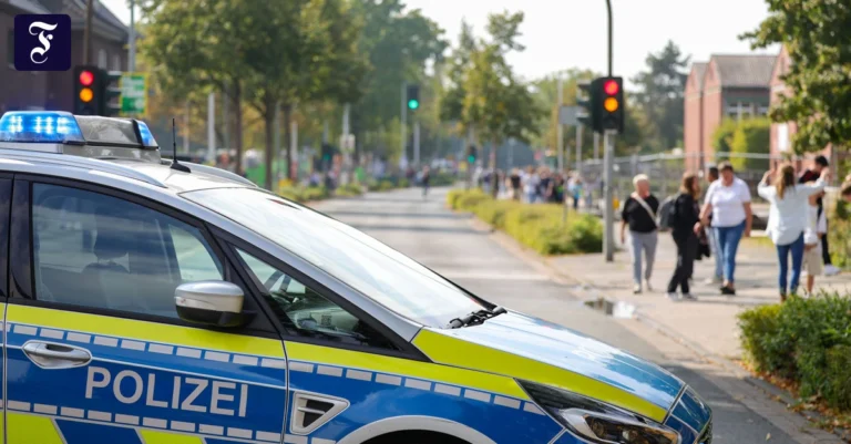 archivbild-eines-polizeiautos.webp.webp
