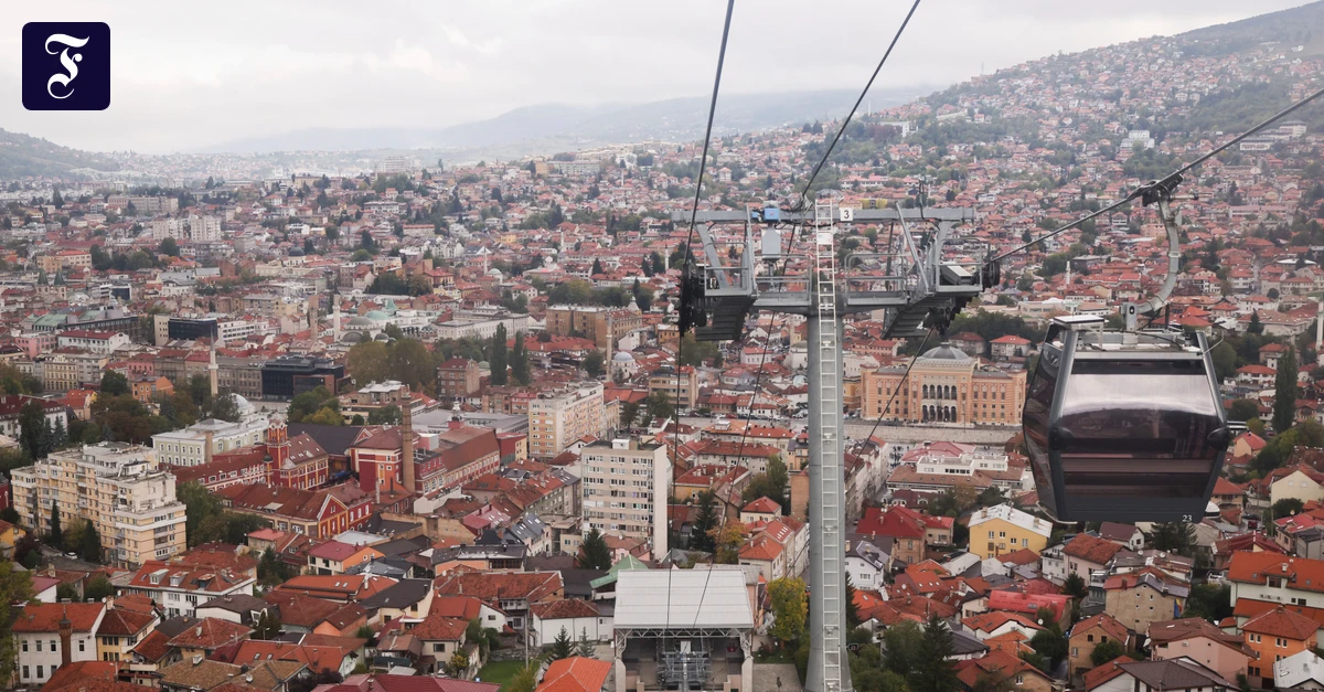 blick-aus-einer-seilbahngondel.webp.webp