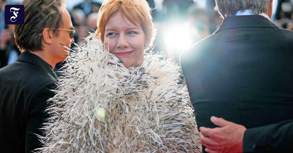 coole-eleganz-sandra-hueller.webp.webp