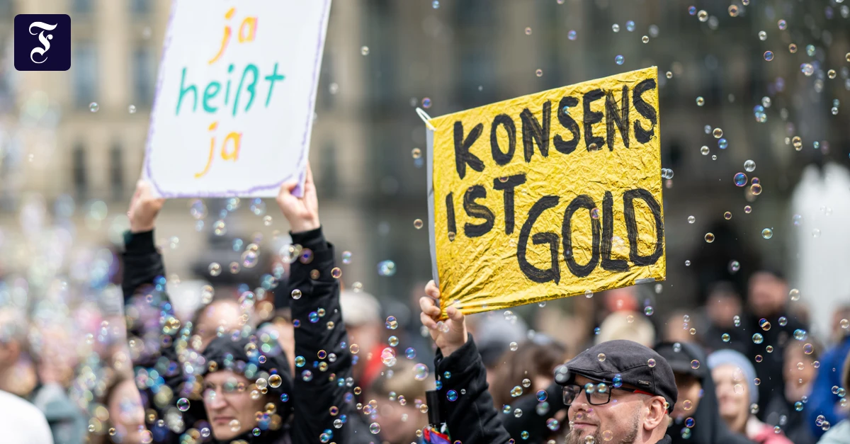 demonstration-maenner-gegen.webp.webp