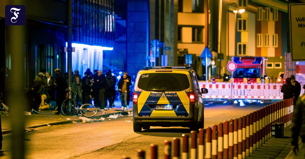 die-polizei-faehrt-streife-in.webp.webp