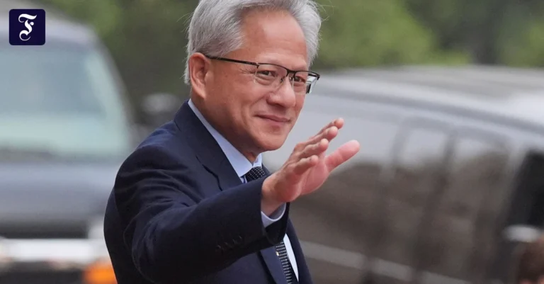 nvidia-ceo-jensen-huang-war.webp.webp