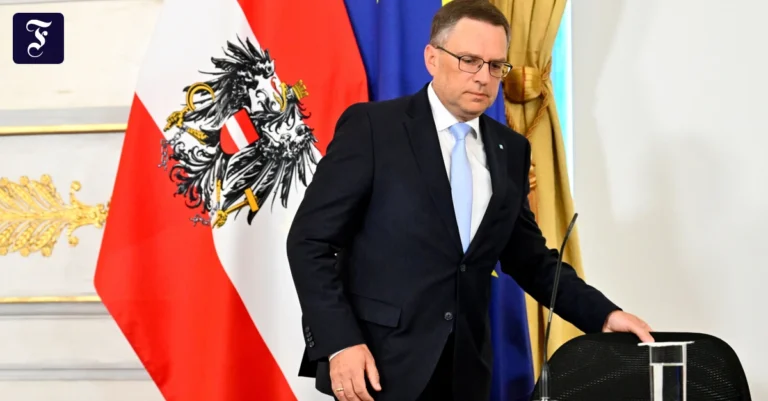 oevp-klubobmann-august.webp.webp