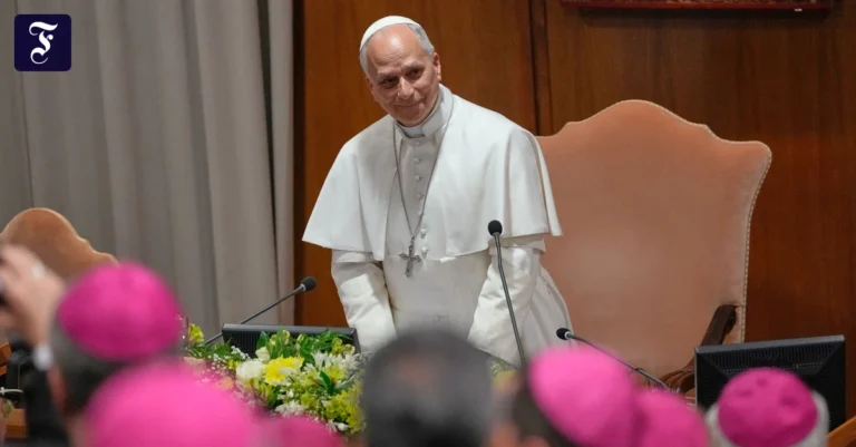papst-leo-xiv-stellt-am-montag.webp.webp