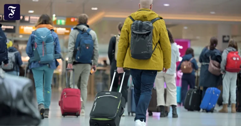 passagiere-am-muenchener.webp.webp