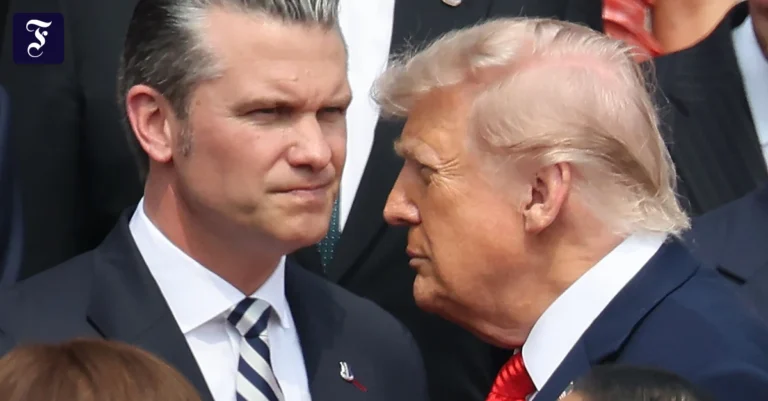 pete-hegseth-und-donald-trump.webp.webp